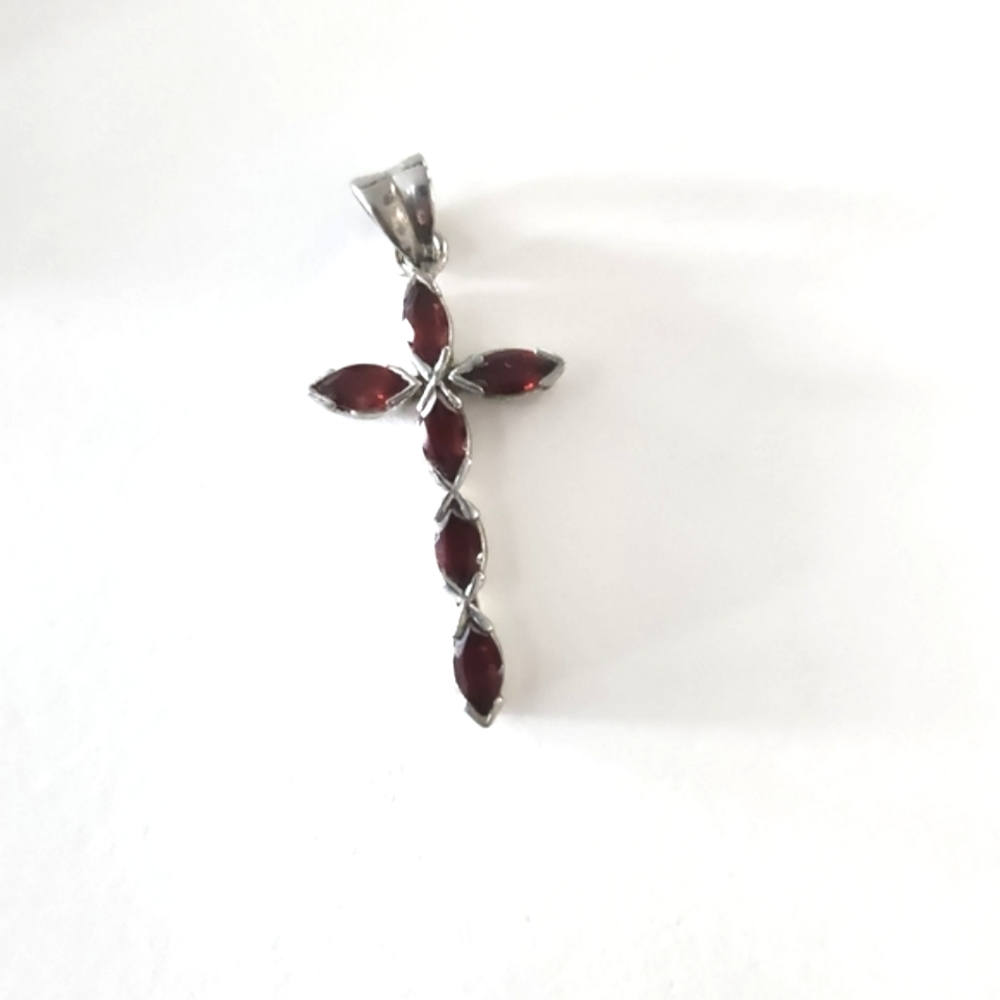 Cross pendant